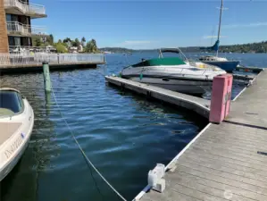 Utilities at your slip.