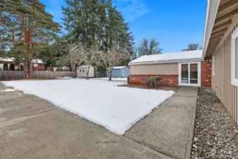 Red brick patio for outdoor dining...so much space to play!