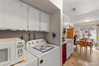 Laundry in unit off kitchen