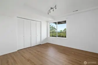 Bonus room on the lower level could be used as a 4th bedroom.