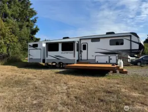 42' Durango Fifth Wheel