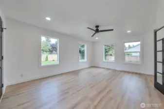 Sunroom Bonus/Flex Room