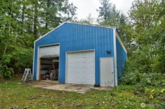2 bay shop