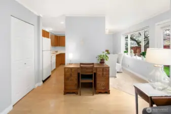 Circular layout on the main floor for flow and function.