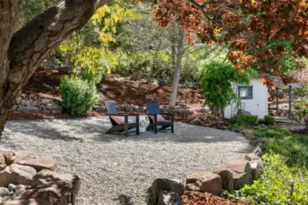 Extensive landscaping