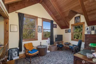 The west facing bedroom.