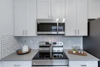 Kitchen stove & microwave