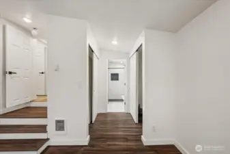 Dual closets in primary