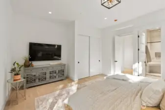 Guest Suiet from Model