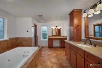 Primary Bath - Heated Floors!