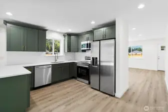 Look at this stunning kitchen with high quality cabinets!