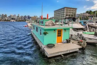 Bring ALL your lake toys, there's plenty of room...