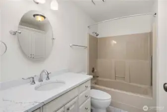 Guest bathroom.