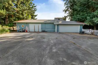 Large Shop w/ multiple garages.