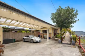 Welcome Home! 10008 Rainier Ave S.