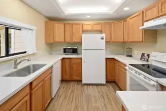 Cottage Kitchen newer Quartz & Cabinets