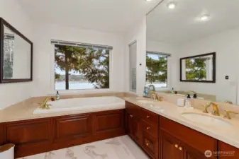Soaking tub with Eld Inlet Views!