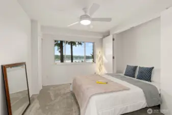 Bedroom 2 w/ Murphy Bed