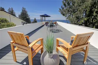 Rooftop deck, over 1,000 sq ft of views!