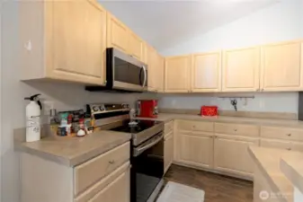 Beautiful kitchen with lots of counter space