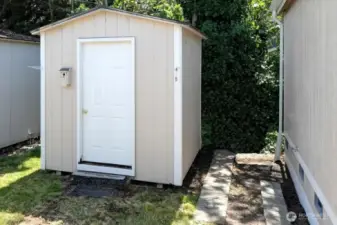 8x8 shed for added storage!