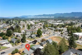 Enjoy a short, easy walk to downtown Enumclaw and all the charm of Cole Street