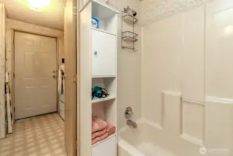 2nd Bathroom