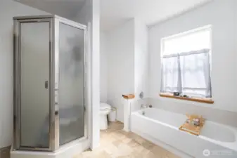 Shower and tub!