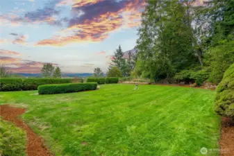 Enjoy a usable, flat acre of property!!
