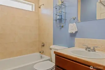 Attached full tile bath in master suite