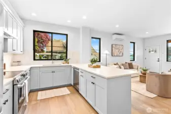 Cook, entertain, repeat—this kitchen does it all!