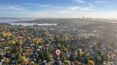 PERFECTLY CONNECTED This home puts you minutes from everywhere you want to be. The  Roosevelt Light Rail Station makes commuting a breeze, I-5 and 520 are just around the corner,  and the University of Washington is close enough for a quick bike ride. Walk to University Village  for shopping, dining, or a coffee date—it’s all part of the neighborhood rhythm that makes  Ravenna/Bryant such a convenient and connected place to call home.