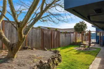 Southern exposure side yard just off the Primary & also accessed from utility room.