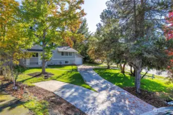 Beautiful entry with large driveway