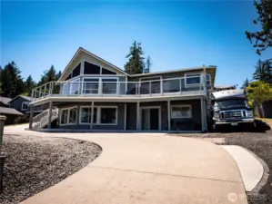 LOVE THIS DRIVEWAY...SLIGHT SLOPE