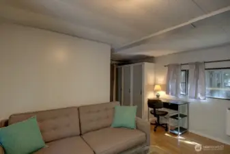 Space to work and live!