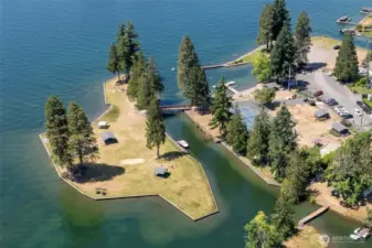 Boat Launch, Tennis Courts and dock at Park