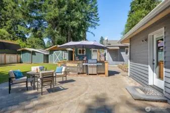 Epic patio living!! Call all your friends and family! It's time for the best BBQs and garden parties!