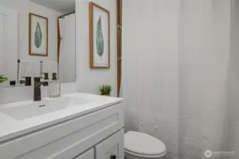 Full Bathroom