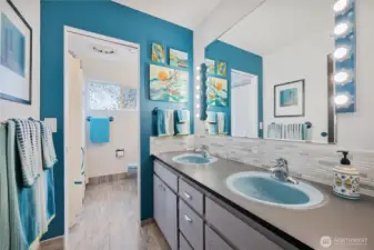 Main bathroom