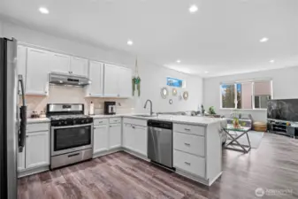 Ample cabinet and counter space in the kitchen.