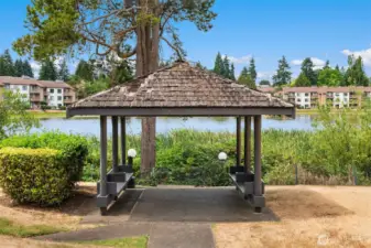 Lakeside viewing area