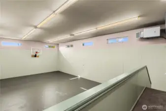 Flex space- Gym, shop, yoga studio, craft room, etc.
