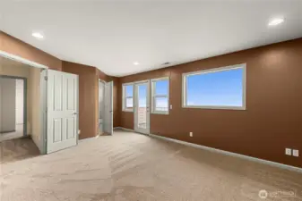 Den/ Family room