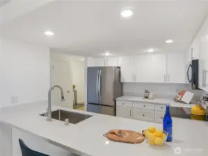 Beautiful quartz slab countertops