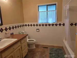 2nd bathroom