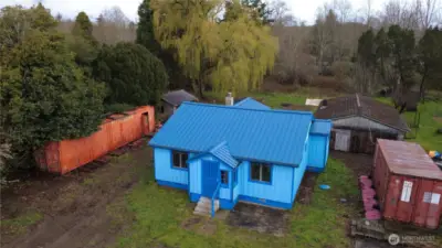 2-bedroom, 1-bath home on 0.5 acres in the heart of Quilcene WA.