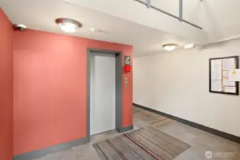 Easy elevator access to unit, also quick access to lower level to access the pool and other community amenities.
