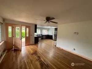 Livingroom facing NW