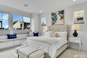 Primary has the addend bench seating/storage and plush wool carpet.